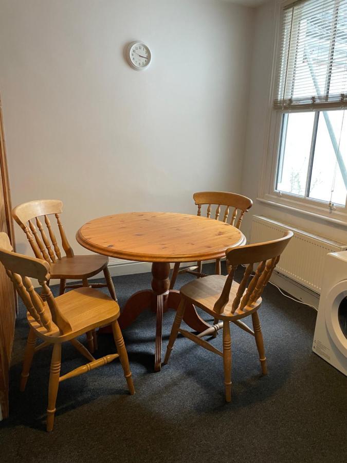 Cozy 3 Bedrooms Home Off Mill Road Sleep CBG Exterior foto