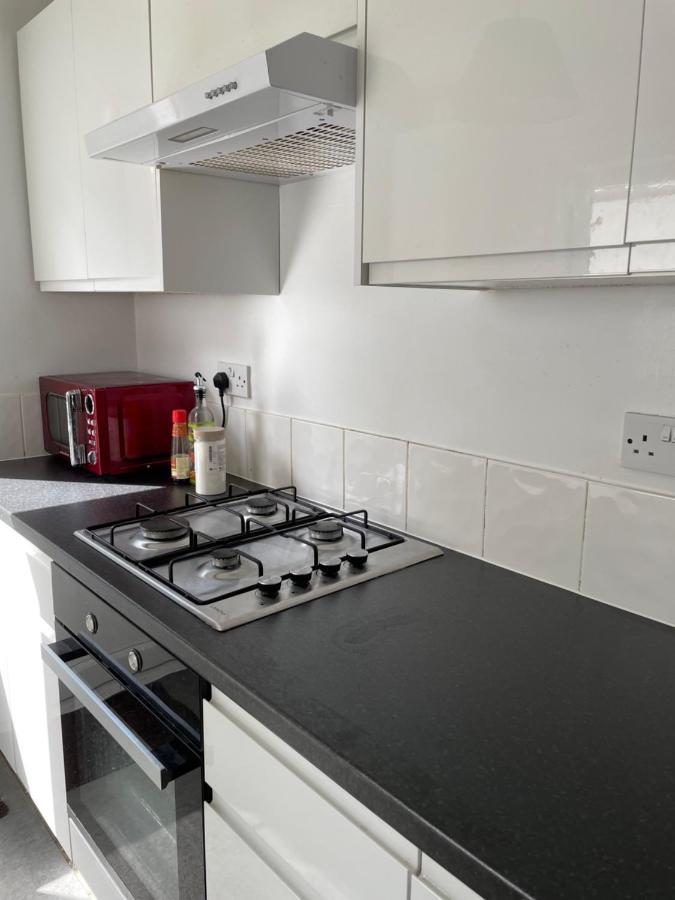 Cozy 3 Bedrooms Home Off Mill Road Sleep CBG Exterior foto