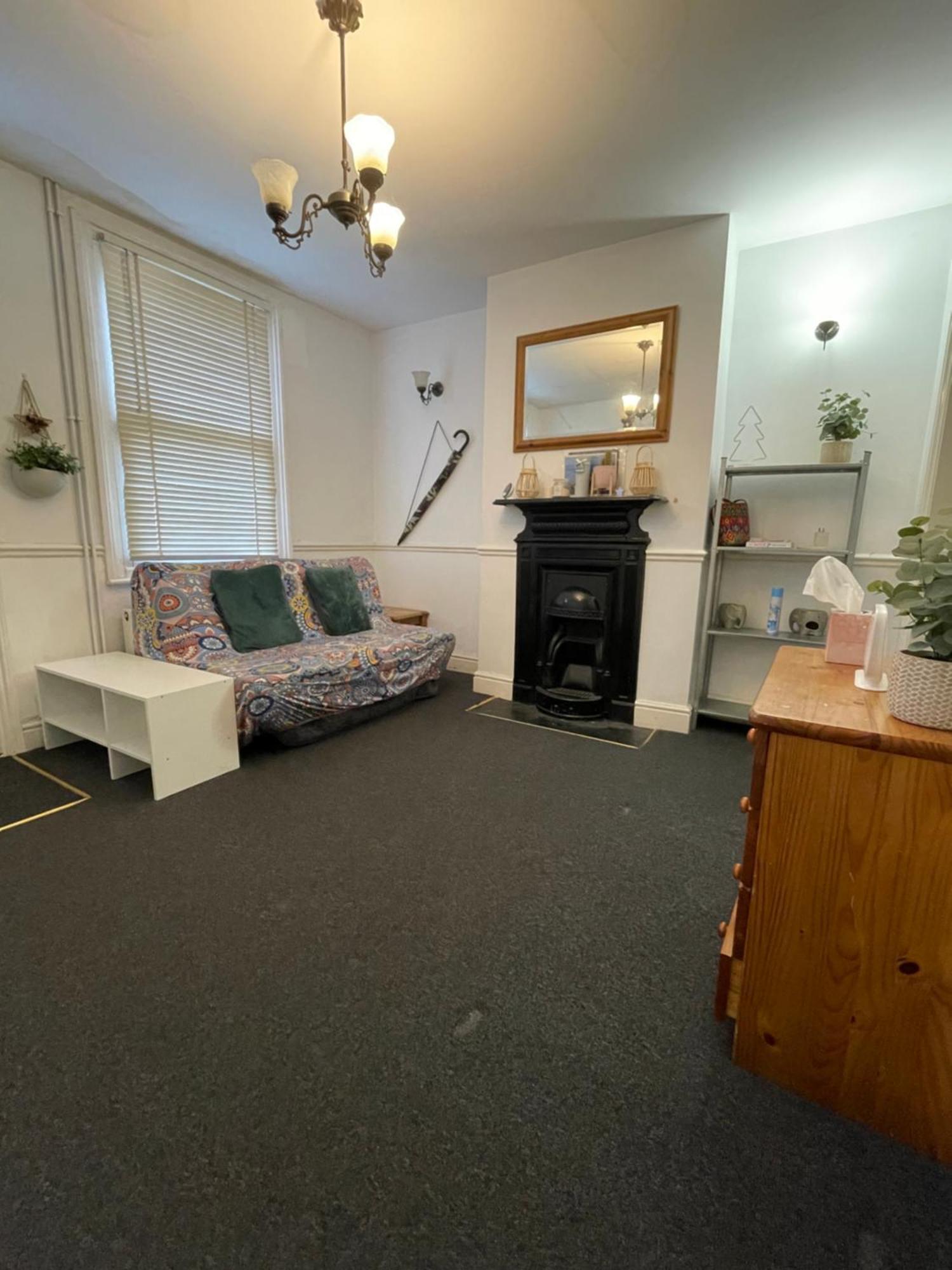 Cozy 3 Bedrooms Home Off Mill Road Sleep CBG Exterior foto
